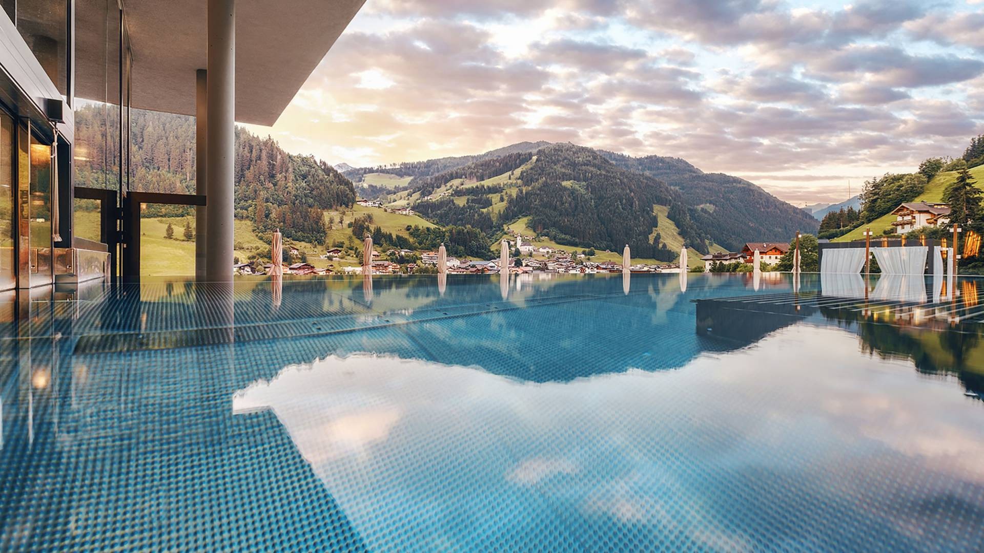 Spa Vouchers: The New Standard in Corporate Wellness Rewards